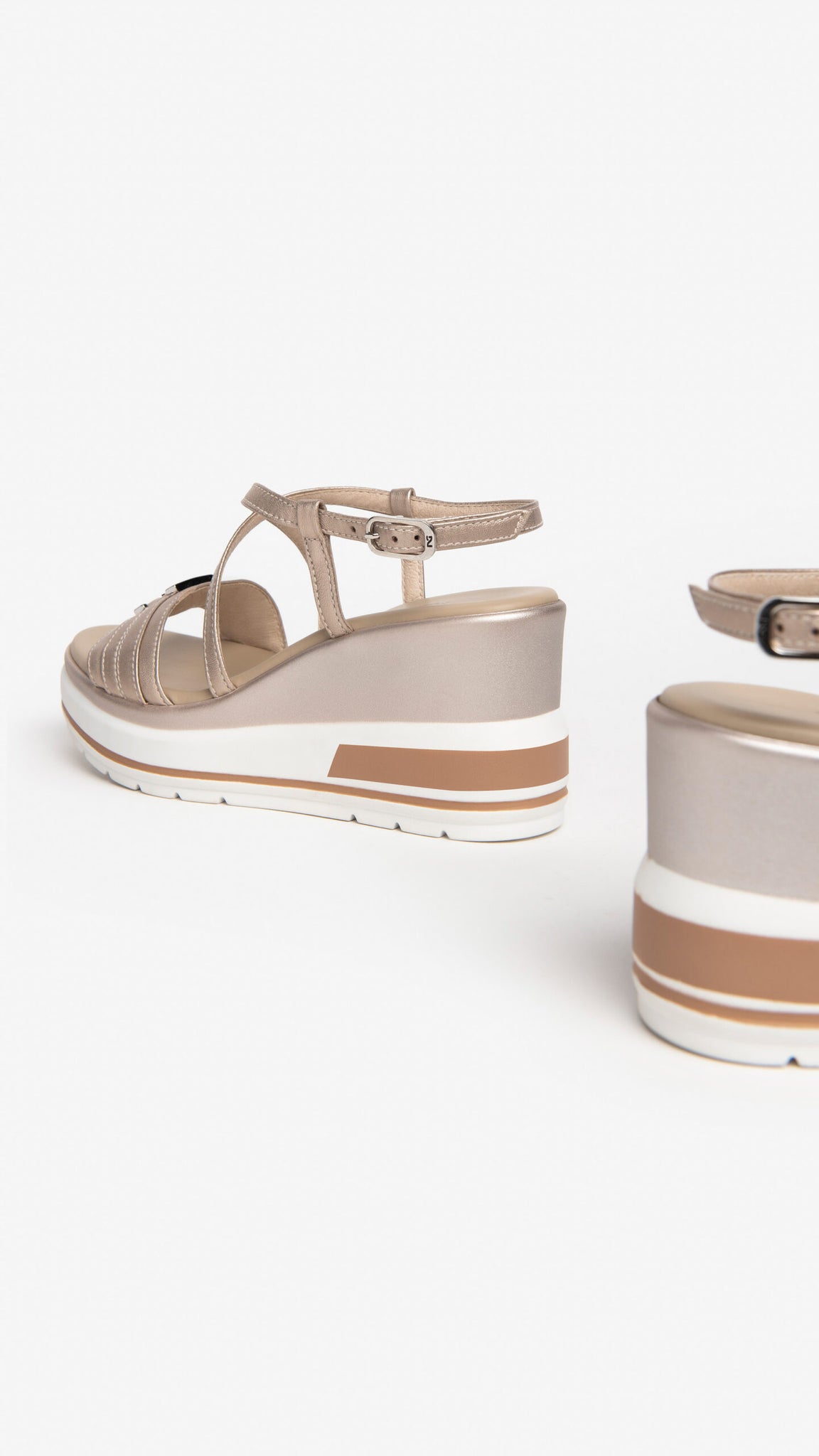 Nero Giardini E307700D-675 sandalo zeppa beige oro