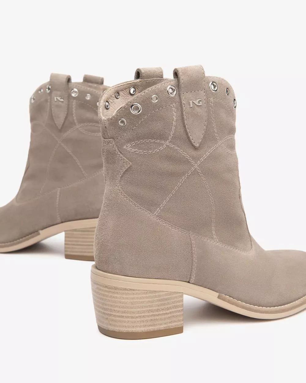 NeroGiardini E512705D-451 stivale beige
