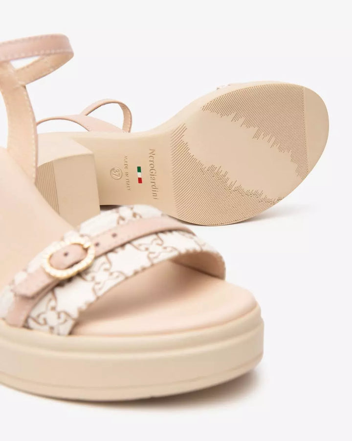 NeroGiardini E513664D-412 sandali beige