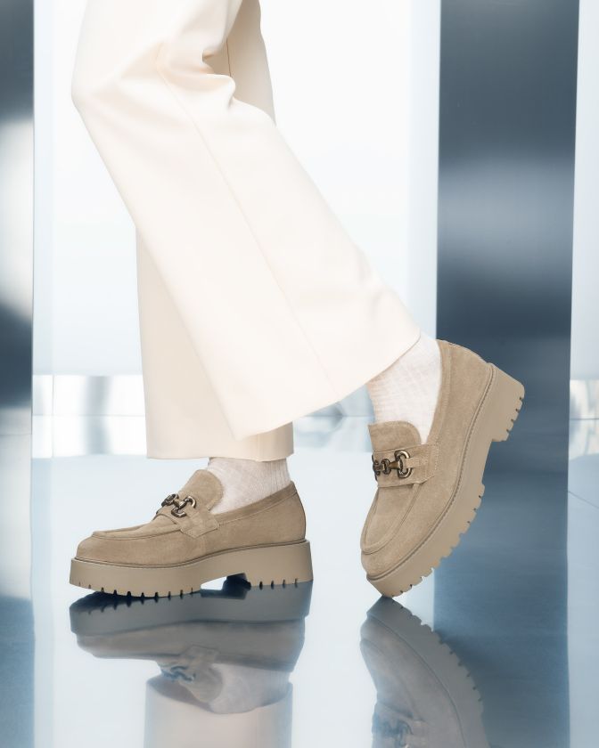 NeroGiardini Mocassino I411390D-501 in pelle beige