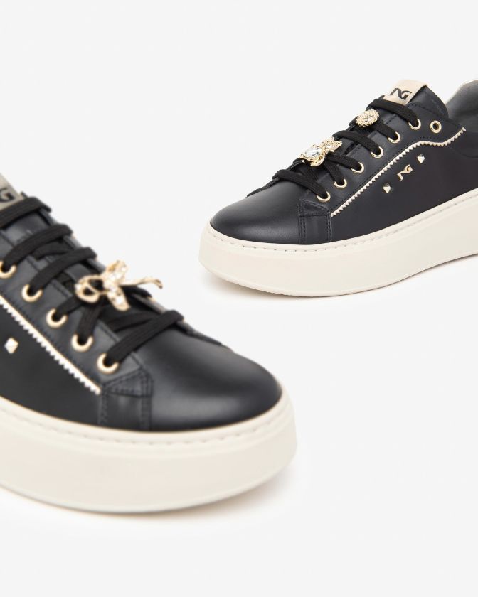 NeroGiardini Sneakers I411621D-100 in pelle nero