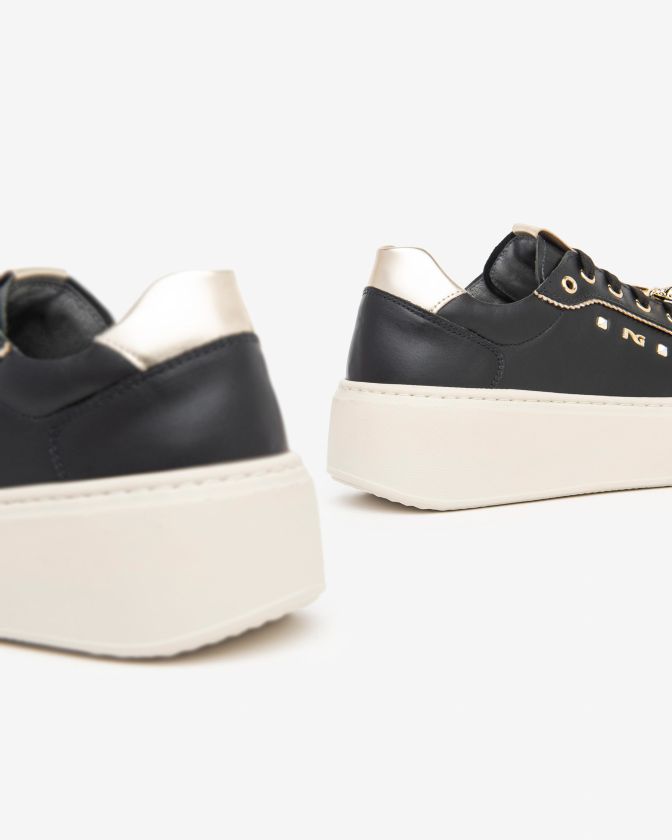NeroGiardini Sneakers I411621D-100 in pelle nero