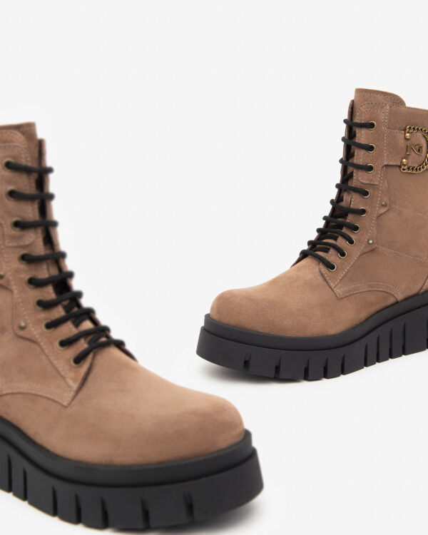 NeroGiardini Anfibi I411921D-442 in pelle beige