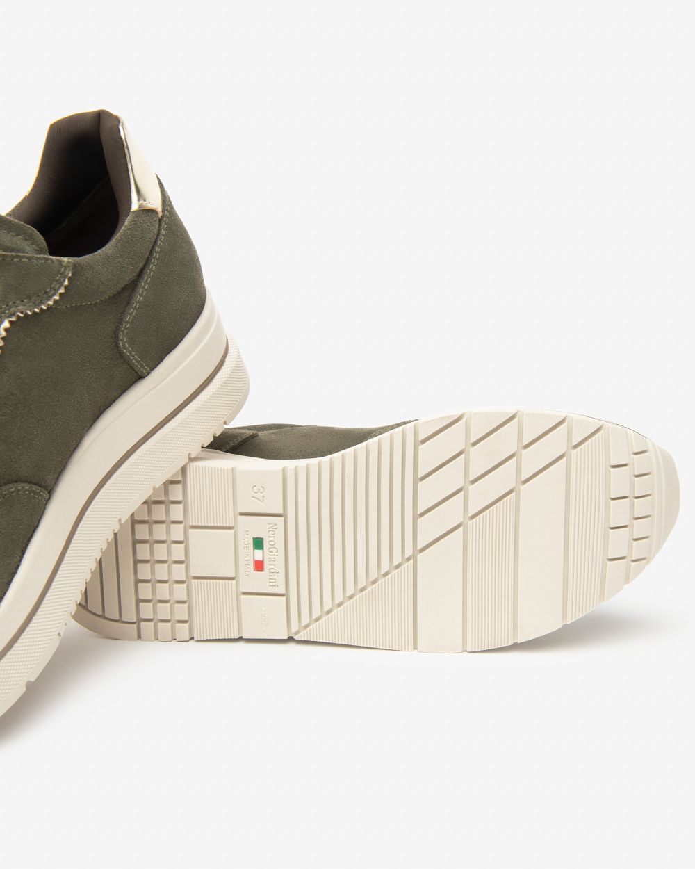 Nero Giardini sneaker suede I514105D-503 verde